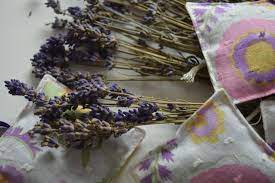 They smell lovely and are great to give as presents. How To Make Lavender Sachets Simple Sewing Tutorial