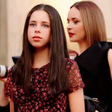 Andreea marin nu a fost numita degeaba zana surprizelor. Andreea Marin Varsta Biografie Emisiune Cariera Tv Familie Click