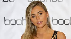 Love Island's Ellie Brown shows off new teeth in 'unreal' photo