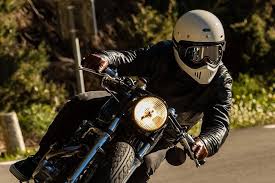 These helmet brands and others offer selections that reach $1,000 or more and for the beginner or budget conscious motorcycle rider this often ends the dream of the open road before ever getting started. 15 Best Vintage Style Motorcycle Helmets Of 2021 Hiconsumption