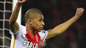 He is of mixed ethnicity as his father is of cameroonian origin, while his mother, a former handball player, is of algerian origin. L As Monaco Souhaite Un Joyeux Anniversaire A Kylian Mbappe