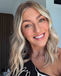 Ebony Charles (@ebony_charles) • Instagram photos and videos