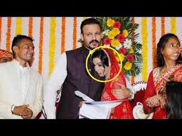 Vivek Oberoi Gifts Car To Acid Attack Victim At Wedding Youtube Vivek oberoi & priyanka alva wedding. vivek oberoi gifts car to acid attack victim at wedding