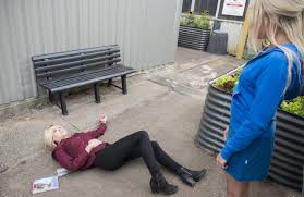 The actor and singer was a regular on home and away for more than three years and. Neighbours Spoilers Watch Out Dee Bliss There S Big Prison Drama What To Watch