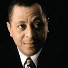 Winston jimenez (@thefrequito)