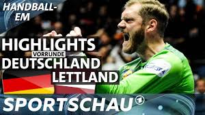 Deutsche fußballfans verfolgen am samstag, 19. Zittersieg Deutschland Gegen Lettland In Der Zusammenfassung Handball Em Sportschau Youtube