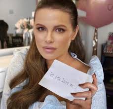 Beautiful Kate beckinsale🥰❤️ Do you love me ? love