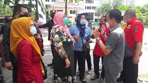 Jun 05, 2021 · kesepakatan itu diputuskan saat rdp di komisi ii dprd medan di ruang komisi gedung dewan pada senin 3 mei 2021 yang dihadiri anggota komisi ii dprd medan, sudari st, dhiyaul hayati, haris, modesta marpaung, afif abdillah, wong cun sen. Protes Pabrik Pengolahan Pakan Ternak Warga Mabar Demo Dprd Medan