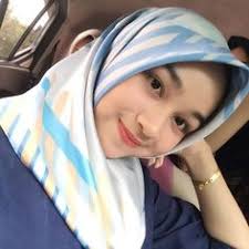 Malah kadang masih basah, sudah dikuncir, habis itu ditutup. 830 Ide Jilbab Di 2021 Wanita Gaya Hijab Jilbab Cantik