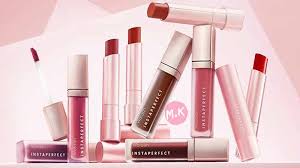 Promo gratis masker setiap 1x transaksi di bumetabeauty dengan minimal pembelian produk seharga rp. Daftar Harga Produk Lipstik Wardah Beserta Gambar Update Tahun 2021