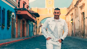 Esta imagen no sigue nuestras pautas de familiarizó mx:extraño la relación de tn con manuel!! Manuel Turizo Grabo En Antigua Guatemala El Video De Su Nueva Cancion Nada Ha Cambiado