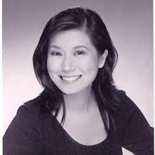 Lesley Lee's Instagram, Twitter & Facebook