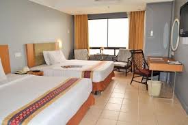 Descending down our grand staircase, you will feel the warm sea breeze on your face and the glimpse of straits of malacca as you make your way to our lobby area. Corus Paradise Resort Nejlepsi Ceny Ubytovani Ve Meste Port Dickson