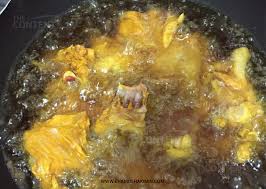 Bukan hanya ayam goreng, tetapi pelbagai resepi ayam yang anda boleh cuba. Resepi Ayam Masak Sos Paling Agong