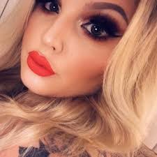 Brianna Nickerson's Instagram, Twitter & Facebook