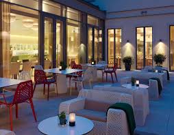 Entspannt Die Lauen Sommernachte Auf Der Dachterrasse Geniessen Hyperion Hotel Dresden Am Schloss Hotel Hotel Discount Outdoor Furniture Sets