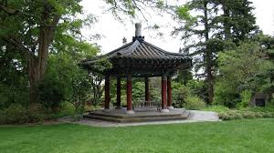 A Chinese Gazebo In The Van Dusen Botanical Garden In Vancouver Gazebo Garden Gazebo Beautiful Places In The World