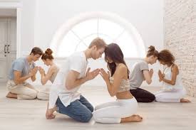 Tantra records & oviya studios present. Tantra Yoga Mehr Als Nur Sex 5 Ubungen Fur Zuhause