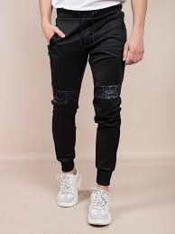 Calça Jeans Com Faixa Do Lado Pin Em Calcas Desportivos Homem Primavera Verao 2020