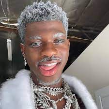 Слушать песни и музыку lil nas x онлайн. Lil Nas X Says Frank Ocean S Bravery Made It Easier For Him To Come Out Dazed