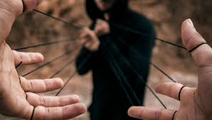 اختبار التعلق بشريك الحياة: هل هو حب أم تعلق مرضي؟