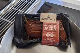 Last updated on april 19, 2021 founder & ceo of lifehack read full profile all our lives are dire. Vegan Bacon Top Brands And Recipes Vegan Com
