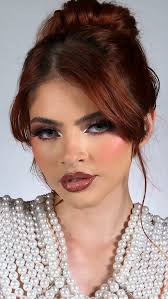 Si te cuesta lograr una técnica impecable en ojos y piel, tranquila, yo  puedo ayudarte. , No te pierdas el vacacional de maquillaje que está a  punto de comenzar. Si deseas más información con gusto ...