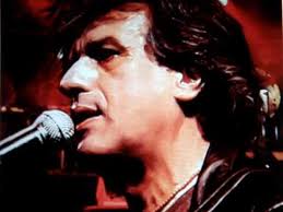 Tu che mi bevi nel caffe' tu in ogni uomo vedi me tu che mi porti via con te tu che mi pensi in ogni via a casa, a scuola, in filovia tu che non puoi restare sola tu. Toto Cutugno Innamorata Innamorato Innamorati 1980 Vinyl Discogs