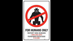 Aliens land in south africa and have no way home. District 9 In 4 Minutes Youtube