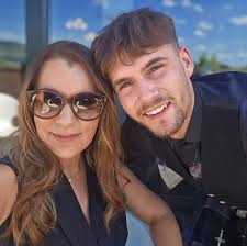 Laura Cameron (@laura.shand.31) • Facebook