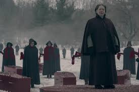 La servante écarlate saison 2. The Handmaid S Tale Review After Season 2 Episode 7 Tell Tale Tv
