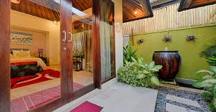 Quietly nestled within the secure villa estate called the residence,seminyak. Villa Daksina 3 Bedroom Villa For Rent In Seminyak Bali