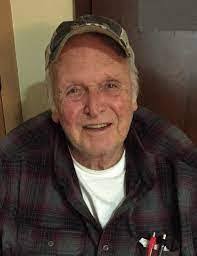 Larry Chadwell's Instagram, Twitter & Facebook