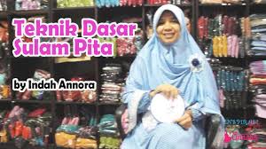 Video kali ini kami akan memberikan informasi bahwa setiap produk sulam usus kami di buat dengan cara handmade tidak. Teknik Dasar Sulam Pita 02 By Indah Annora