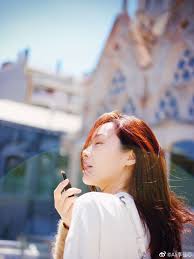 He made his debut as a member of the chinese boy group x nine. æŽä½³èŠ¯å›žæ‡‰ æ¸¯ç¨ æŒ‡æŽ§ å¾žå‰æ²'æœ‰ ç¾åœ¨æ›´æ²'æœ‰ æœ¬åœ° æ˜Žå'¨å¨›æ¨‚