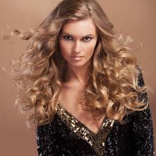 Then, place your fingers against the bottom tips of your hair. 20 Ways To Style Your Hair Without A Hairdryer Woman Home