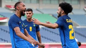 Jun 22, 2021 · legenda sepak bola rumania gheorghe hagi, senin (21/6), diperkenalkan sebagai pelatih farul constanta setelah absen dari sepak bola selama setahun. Qpgyk2fjmsijkm