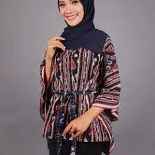 Memakai blazer dengan motif ikat, tenun atau batik ini bisa jadi pilihan menarik yang bikin penampilanmu beda, sekaligus mempromosikan produk foto: 24 Model Baju Tenun Wanita Wa 0852 3410 5855 Ideas Batik Fashion Batik Dress Fashion