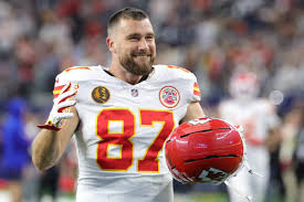 Travis Kelce explains decision to return to NFL, Chiefs: 'Still in love  with this game' - The Athletic
