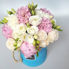 3,731 likes · 157 talking about this. Pretty Woman Kwiaty W Pudelku Piu Piu Flowers