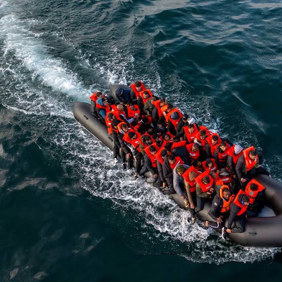 More migrant dinghies cross Channel to England despite Rwanda threat | Reuters