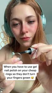 That is a great trick if you want your cheap jewelry to last longer 😊  #cheapring #puravidarings #cheapjewelry #nailpolishhack