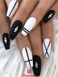 Apuesta por el mejor pedicure y diseños para uñas pies de moda 2019. 22 Ideas De Salones Para Xv Unas De Gel Bonitas Manicura Para Unas Cortas Manicura De Unas