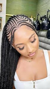 Leandra Lewis (leandra1010985)