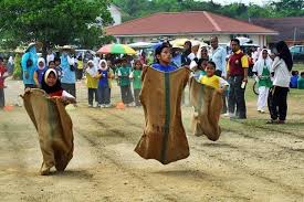 These types of traditional games are differ in terms of. Hhg11 Malaysian Traditional Games Classic And Fun Steemit