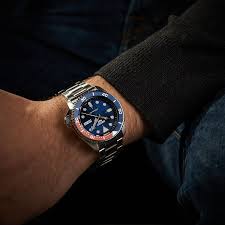 Differentiating them from its range of prospex divers. Seiko 5 Sports Automaat Horloge Srpd53k1