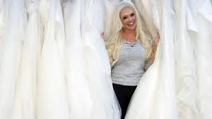Charity Auktion Daniela Katzenberger Versteigert Ihr Brautkleid Augsburger Allgemeine
