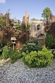 Im Garten Mit Peter Und Rosemarie Fischer Wir Haben Mehr Ideen Als Wir Ums Garten Palettengarten Cottage Garten