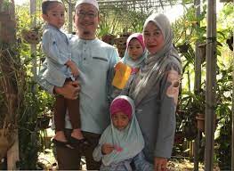 Aku anak dari keluarga yang berkecukupan. Rezeki 31 Ogos Semuanya Kebetulan Suami 3 Anak Berkongsi Tarikh Lahir Sama Pa Ma