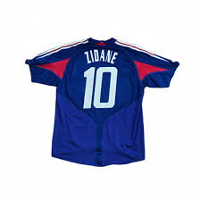 * aquí puedes encontrar todas las camisetas de fútbol baratas francia, desde camiseta francia que podrías personalizar, hasta medias, pantalones y ropa de entrenamiento. Camiseta Francia Local 2004 2006 Zidane 10 L Football History In Shirts